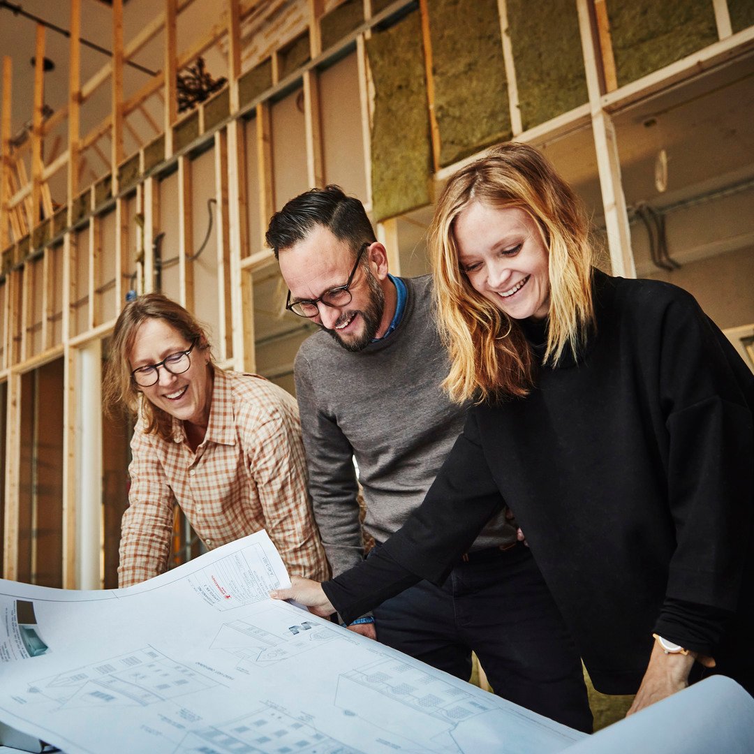 Linnea Berg och Maria Lyth från Wingårdhs arkitektkontor och Christian Ahlkrona från Granitor,