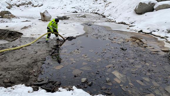 Granitor Miljöteknik sanerar förorenat vatten.