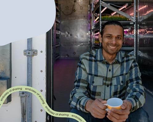 Naveen Chalakur Stadsodlare i Tiny Greens och verksam i Embassy of Sharing